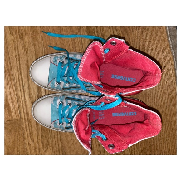 Colorful Converse - Picture 3 of 4